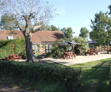 The May Garland Inn Hellingly Екстер'єр фото