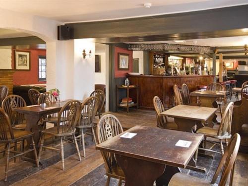 The May Garland Inn Hellingly Екстер'єр фото