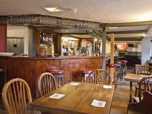 The May Garland Inn Hellingly Екстер'єр фото