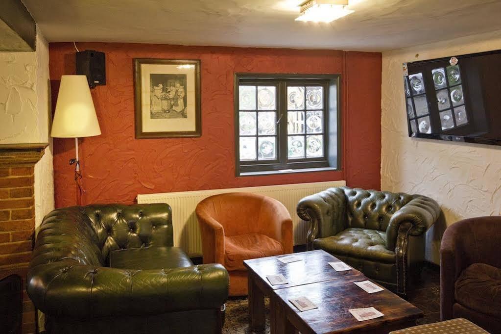 The May Garland Inn Hellingly Екстер'єр фото