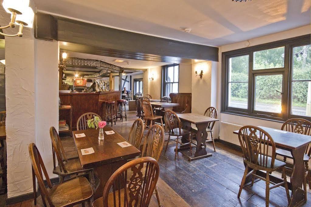 The May Garland Inn Hellingly Екстер'єр фото